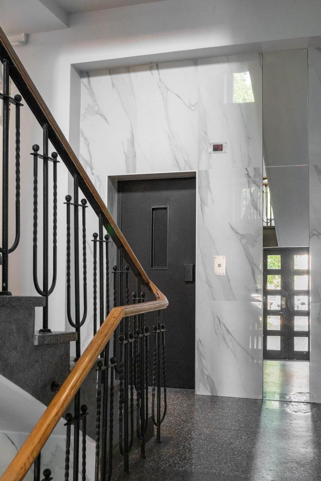 Aleja Wyzwolenia 9 By Homeprime Warsaw Exterior photo